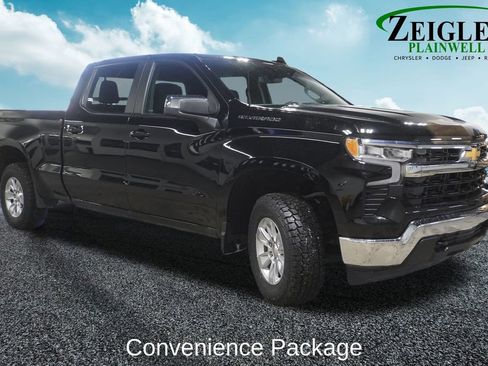Used 2025 Chevrolet Silverado 1500 LT w/ Work Truck Package image 4