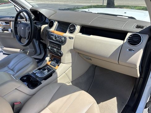 Used 2014 Land Rover LR4 HSE AWD/4WD image 38