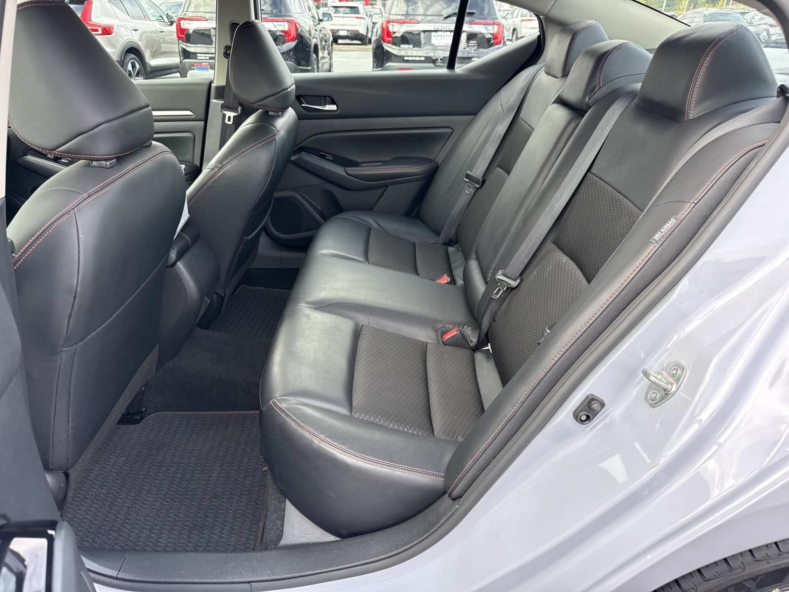 Used 2024 Nissan Altima 2.5 SR FWD image 28