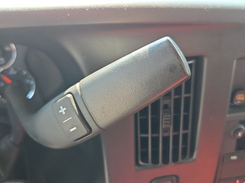 Used 2023 GMC Savana 2500 w/ Driver Convenience Package RWD image 22