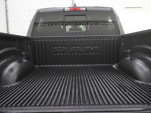 Used 2023 RAM 1500 Big Horn AWD/4WD image 28