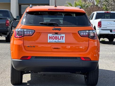 New 2026 Jeep Compass Latitude image 4