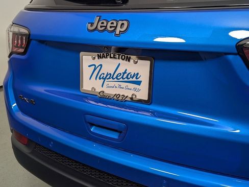 New 2026 Jeep Compass Limited w/ Sun, Sound & Navigation Group image 9