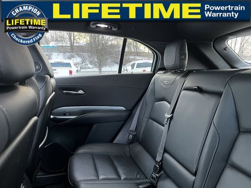Used 2023 Cadillac XT4 Premium Luxury image 15