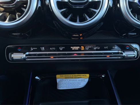 New 2025 Mercedes-Benz GLB 250 4MATIC image 21