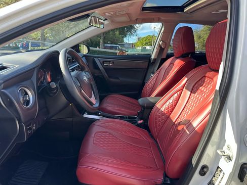 Used 2017 Toyota Corolla SE image 10