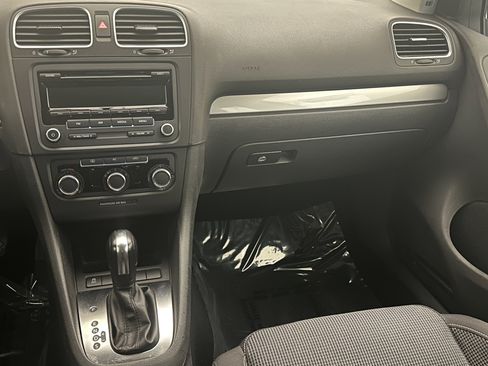 Used 2012 Volkswagen Golf 4-Door image 19