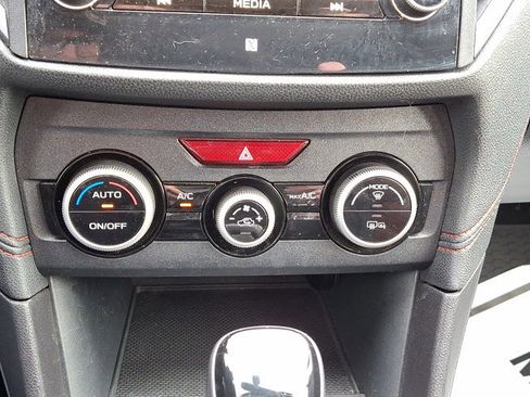 Used 2023 Subaru Crosstrek 2.0i Premium w/ Special Edition image 15