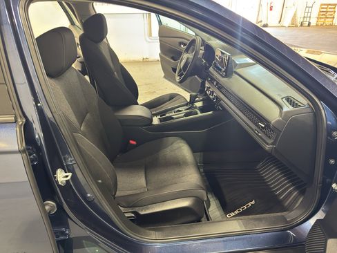 Used 2025 Honda Accord SE image 29