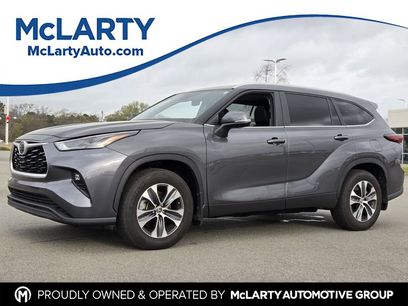 Used 2025 Toyota Highlander XLE