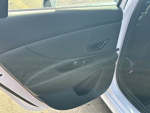 New 2025 Hyundai Elantra Sport image 21