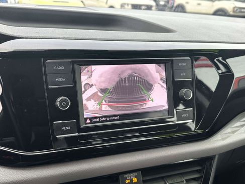 Used 2024 Volkswagen Taos S image 26