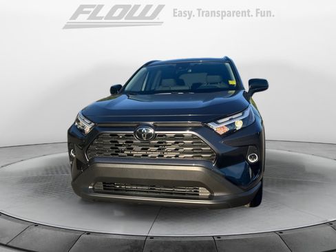 Certified 2025 Toyota RAV4 LE AWD/4WD image 3