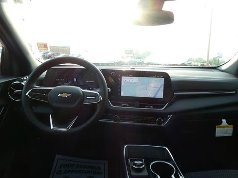 New 2027 Chevrolet Equinox LT AWD/4WD image 14