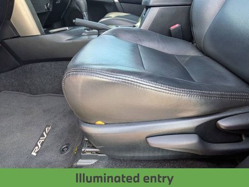 Used 2018 Toyota RAV4 XLE image 15