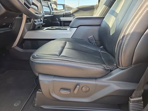 Used 2020 Ford F250 Lariat w/ Lariat Ultimate Package image 5