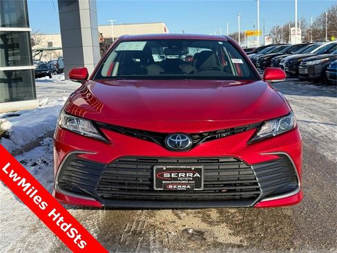 Used 2023 Toyota Camry LE image 8