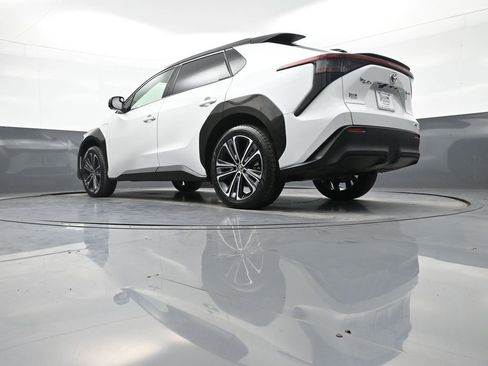 Certified 2023 Toyota bZ4X Limited image 32