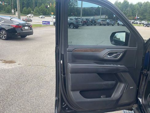 Used 2021 Chevrolet Tahoe High Country AWD/4WD image 9