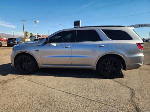 Used 2018 Dodge Durango R/T w/ Blacktop Package RWD image 9