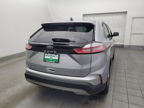 Used 2024 Ford Edge SEL image 7