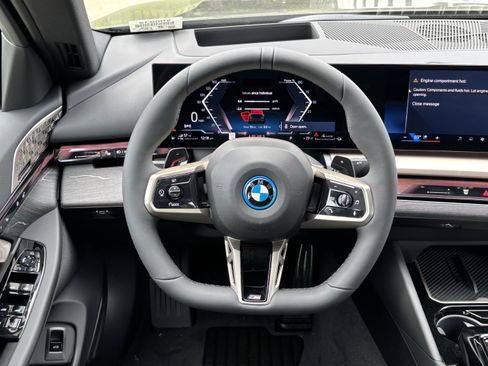 New 2027 BMW 550e xDrive w/ Executive Package AWD/4WD image 18