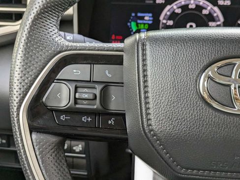 Used 2024 Toyota Tundra Limited AWD/4WD image 25