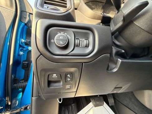 New 2026 RAM 1500 Laramie AWD/4WD image 31