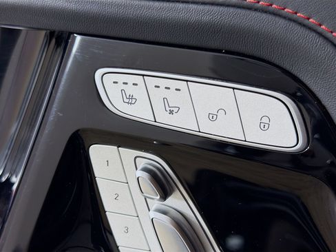 Used 2025 Mercedes-Benz G 63 AMG 4MATIC image 15
