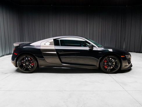 Used 2014 Audi R8 V10 image 15