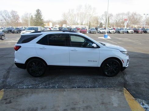 Used 2022 Chevrolet Equinox RS image 6