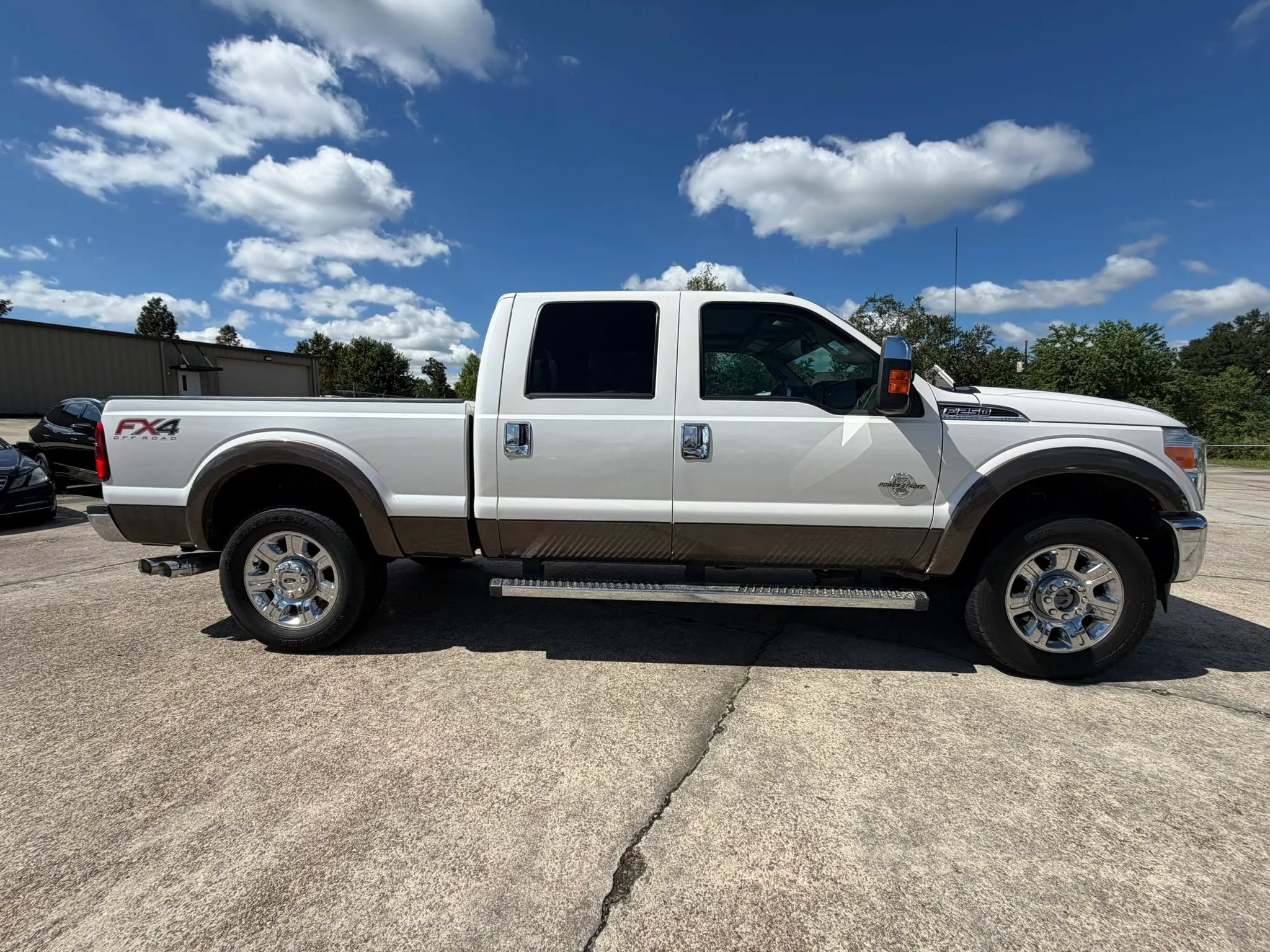 Used 2015 Ford F250 Lariat w/ Lariat Ultimate Package AWD/4WD image 7