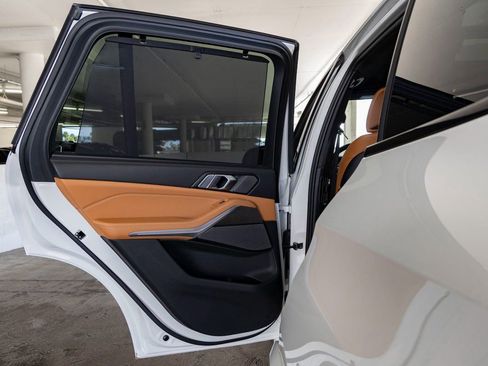 Used 2024 BMW X5 M60i image 24