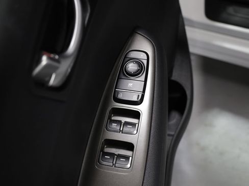 Used 2020 Kia Optima LX FWD image 11