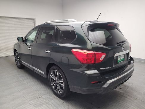 Used 2018 Nissan Pathfinder Platinum image 5