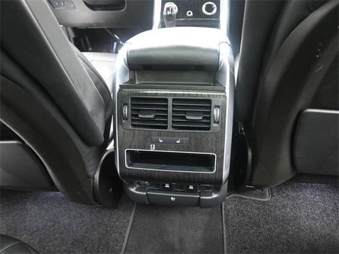 Used 2019 Land Rover Range Rover Sport HSE image 24