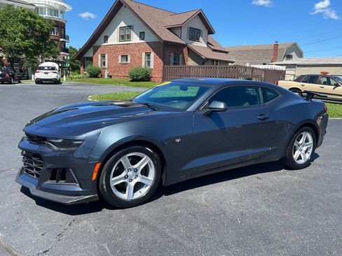 Used 2023 Chevrolet Camaro LT RWD image 3