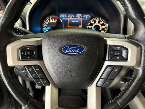 Used 2017 Ford F150 Lariat RWD image 12