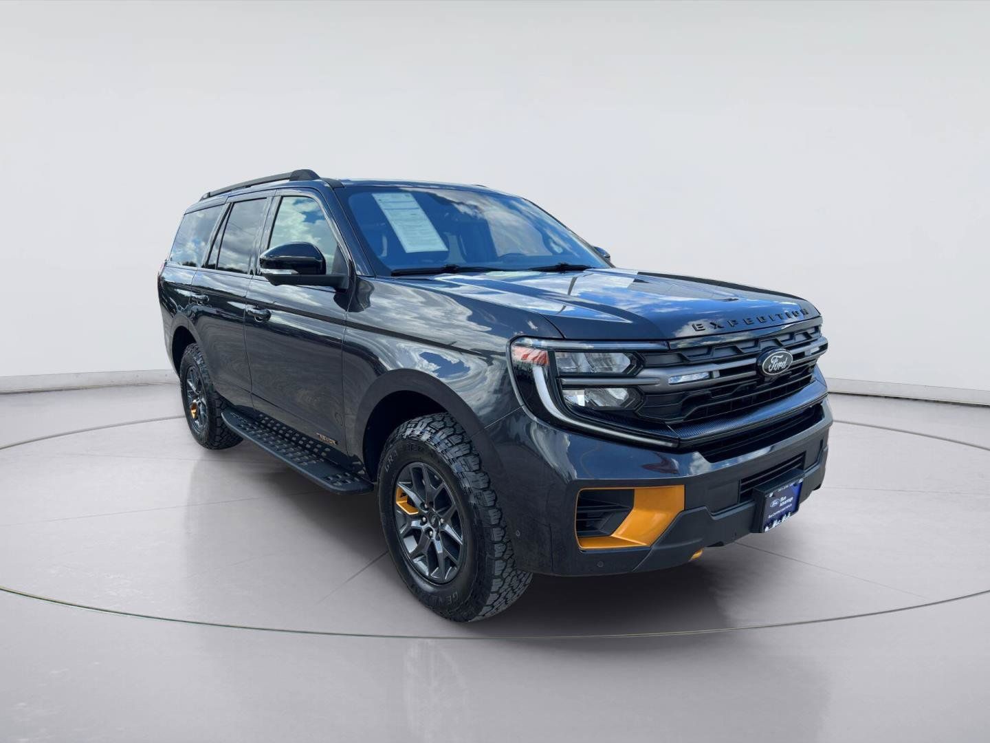 Certified 2025 Ford Expedition Tremor AWD/4WD image 1