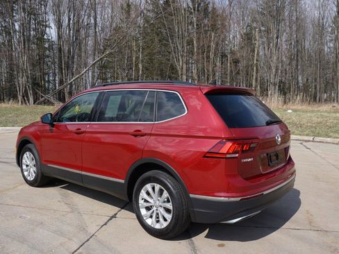 Used 2018 Volkswagen Tiguan SE image 3