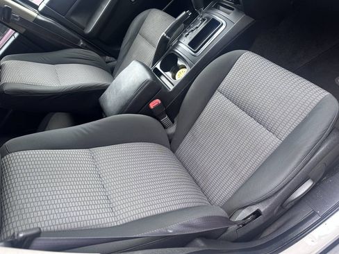 Used 2009 Jeep Grand Cherokee Laredo AWD/4WD image 15