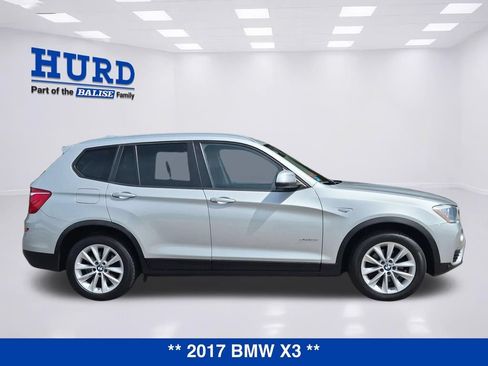 Used 2017 BMW X3 xDrive28i AWD/4WD image 2