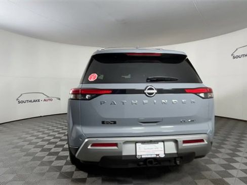 Certified 2022 Nissan Pathfinder SL image 7