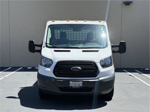 Used 2017 Ford Transit 250 138 RWD image 2