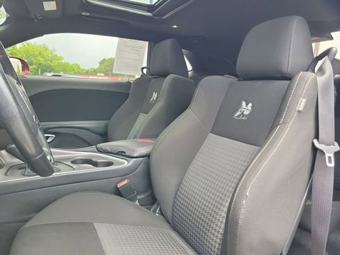 Used 2022 Dodge Challenger R/T Scat Pack w/ Driver Convenience Group RWD image 13