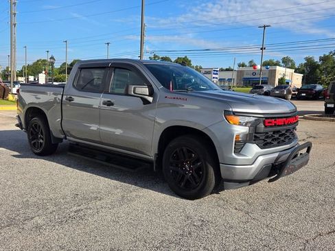 Used 2023 Chevrolet Silverado 1500 Custom RWD image 1