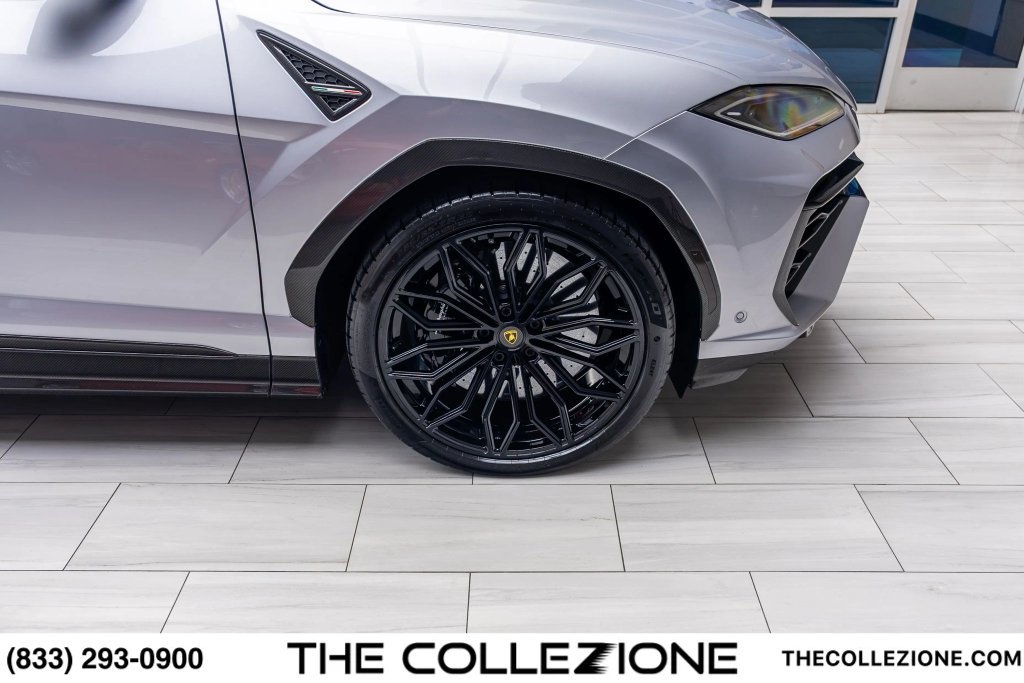 Used 2026 Lamborghini Urus SE AWD/4WD image 43