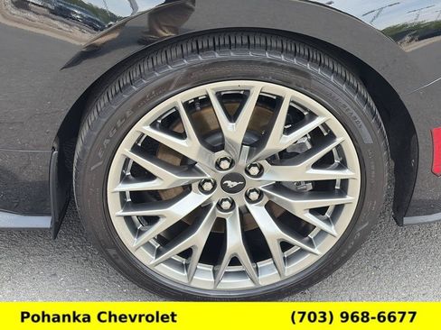 Used 2025 Ford Mustang GT Premium RWD image 28