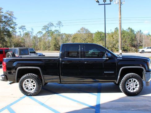 Used 2017 GMC Sierra 1500 SLE w/ SLE Value Package image 5