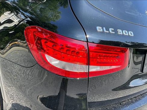 Used 2016 Mercedes-Benz GLC 300 4MATIC image 17